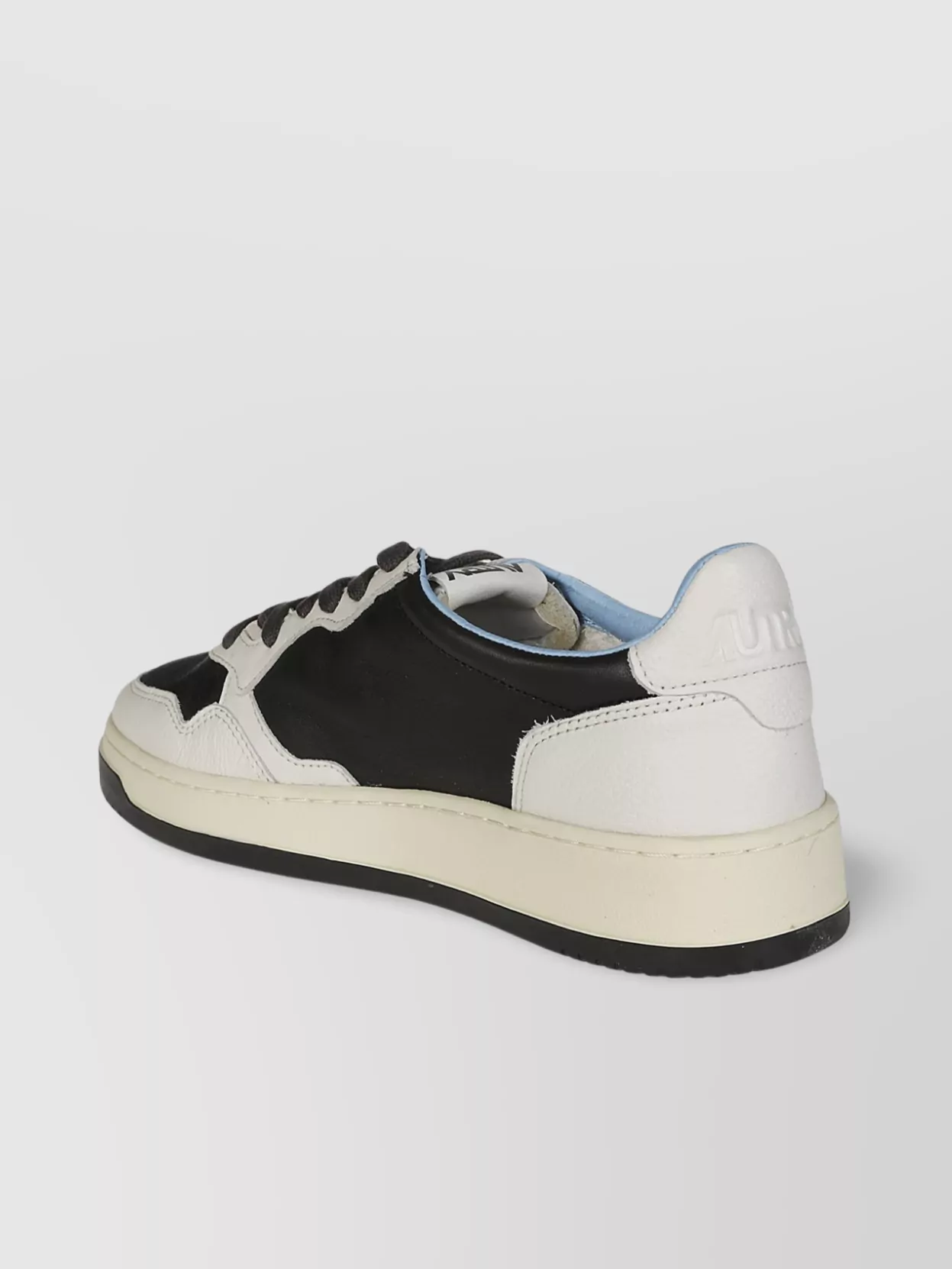 Autry   Low top leather sneakers