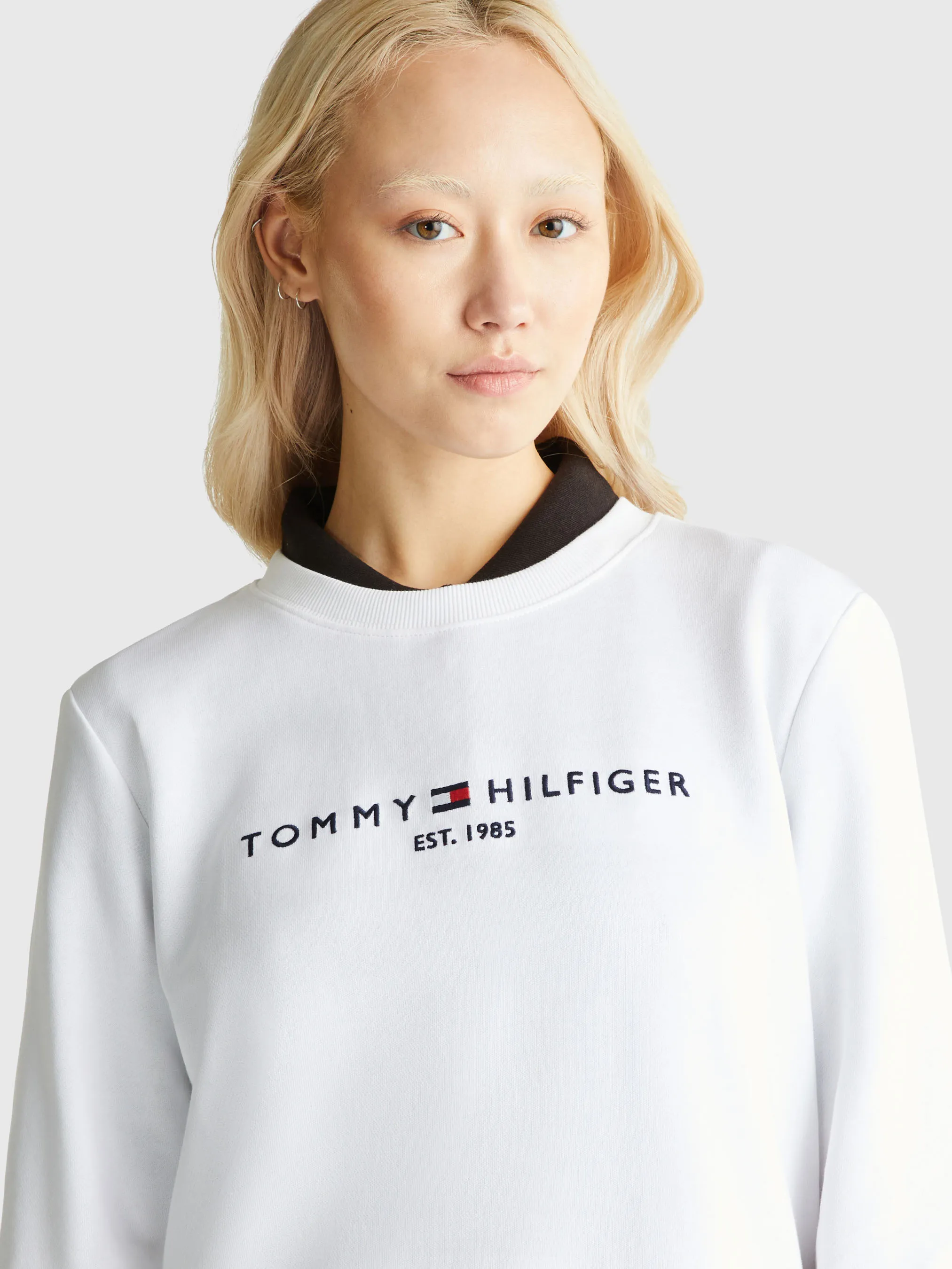 Logo Cotton Crew Neck Sweatshirt | Sweatshirts & Hoodies |   Tommy Hilfiger