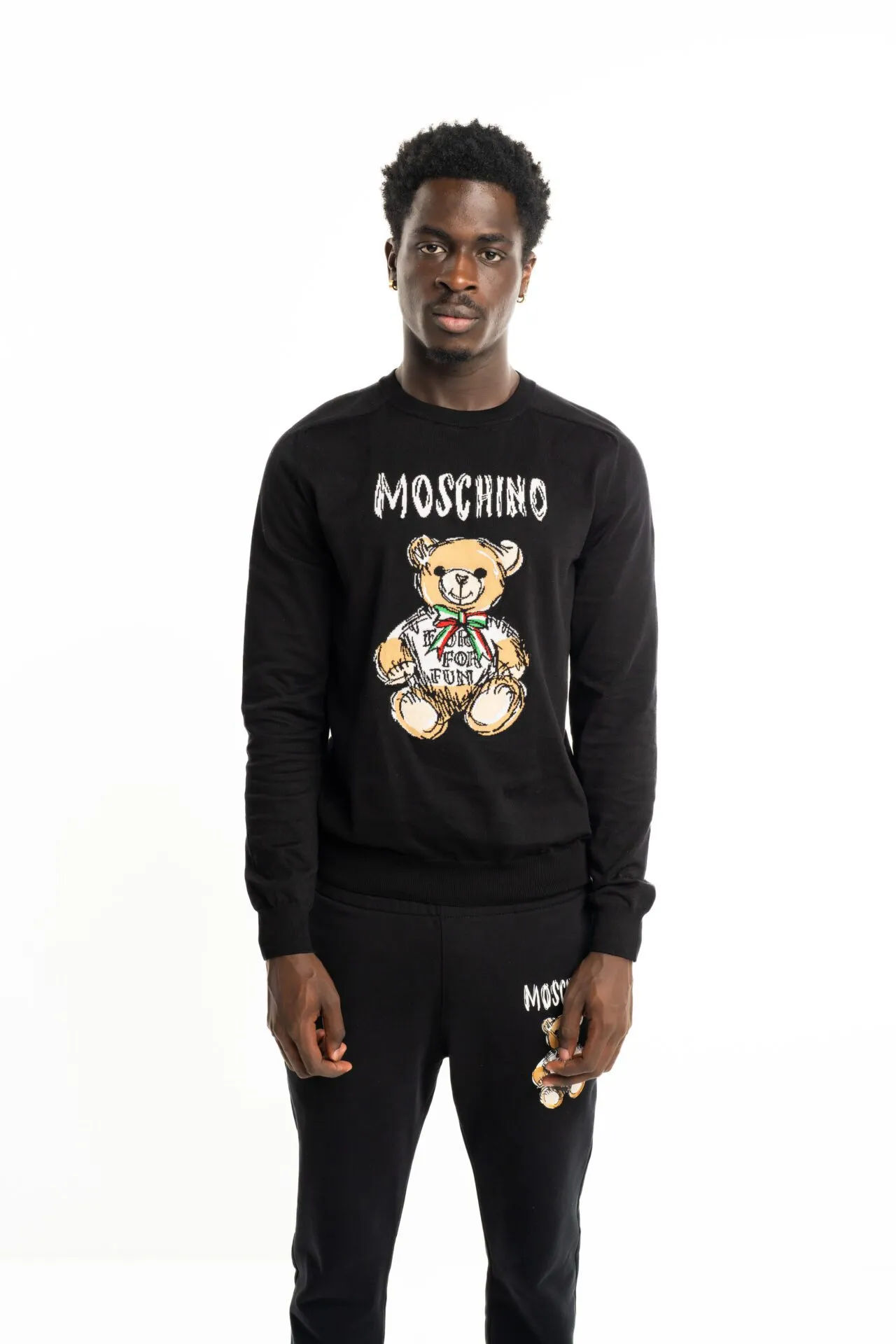 Moschino Men’s Sweater V0918 200 5555