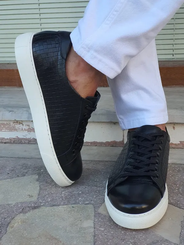 Norasi  Black Low-Top Sneakers