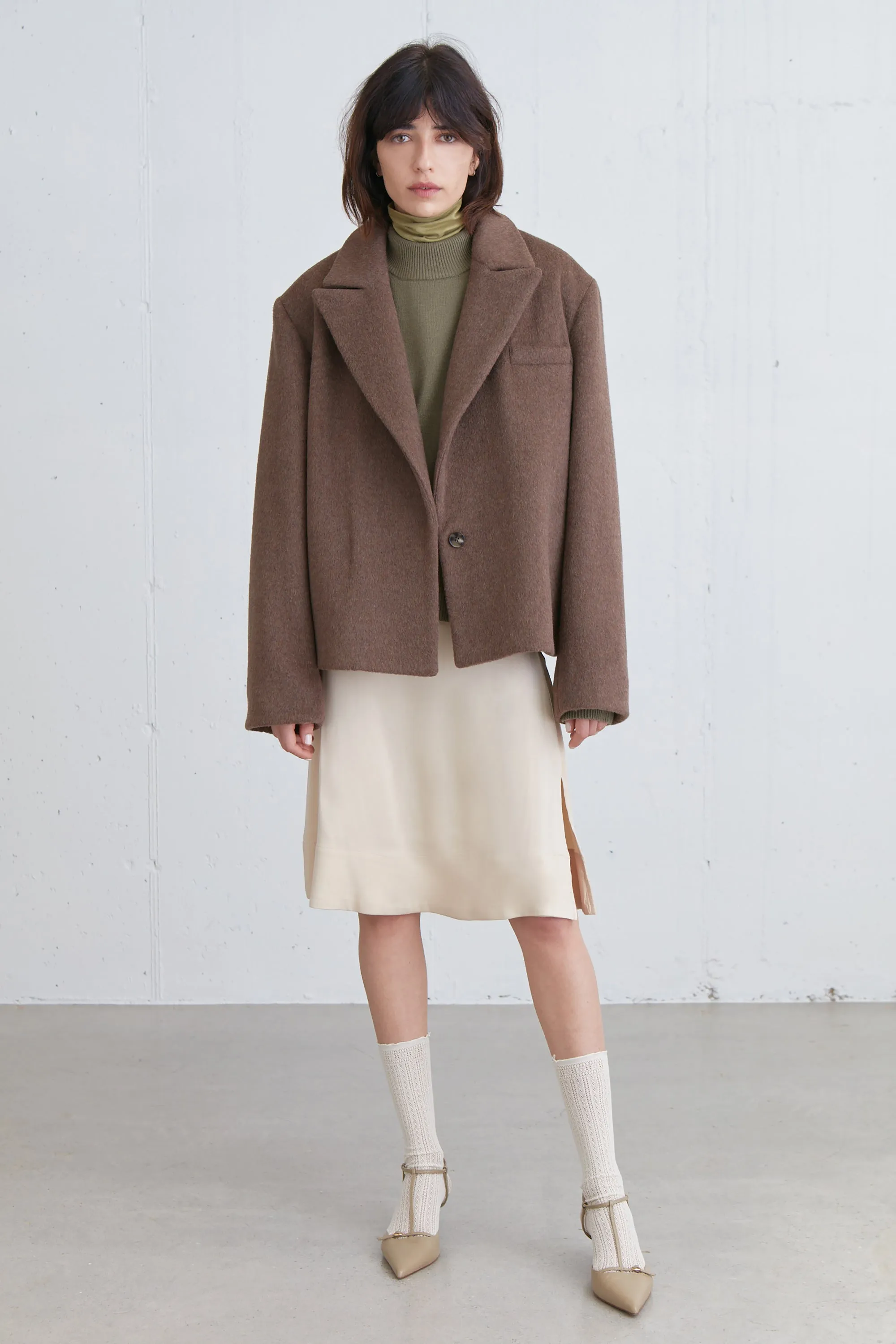 SHORT WOOL BLEND COAT