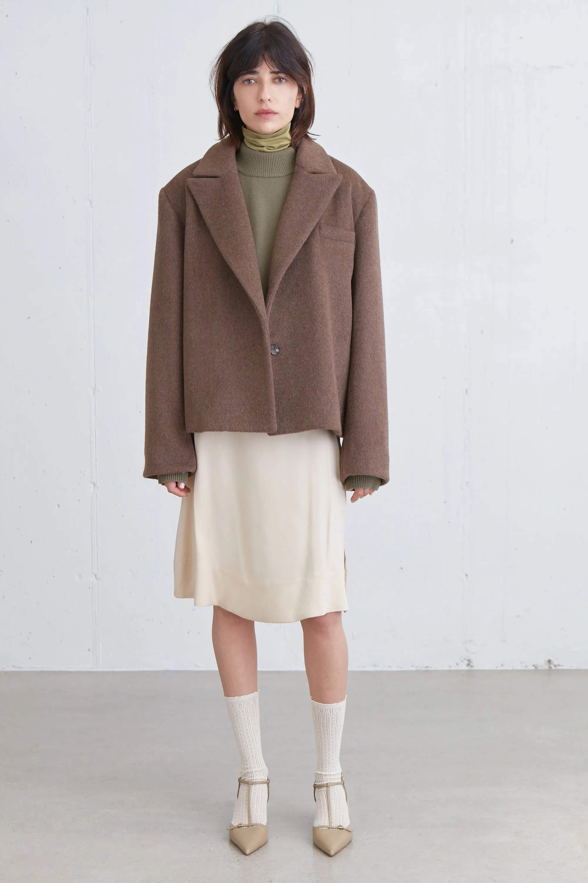 SHORT WOOL BLEND COAT