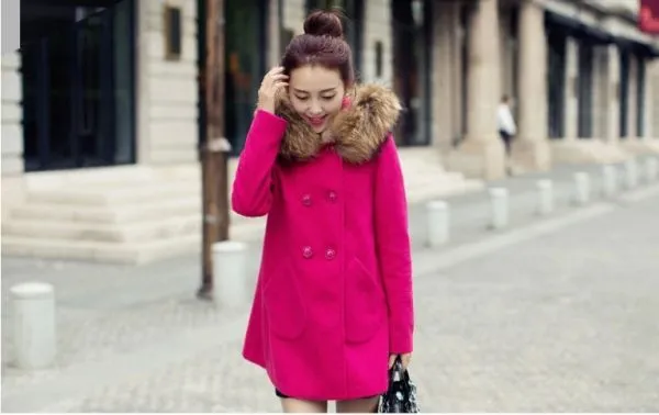 Women's winter coat with fur hood